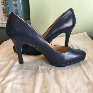 Tahari Blue Heels